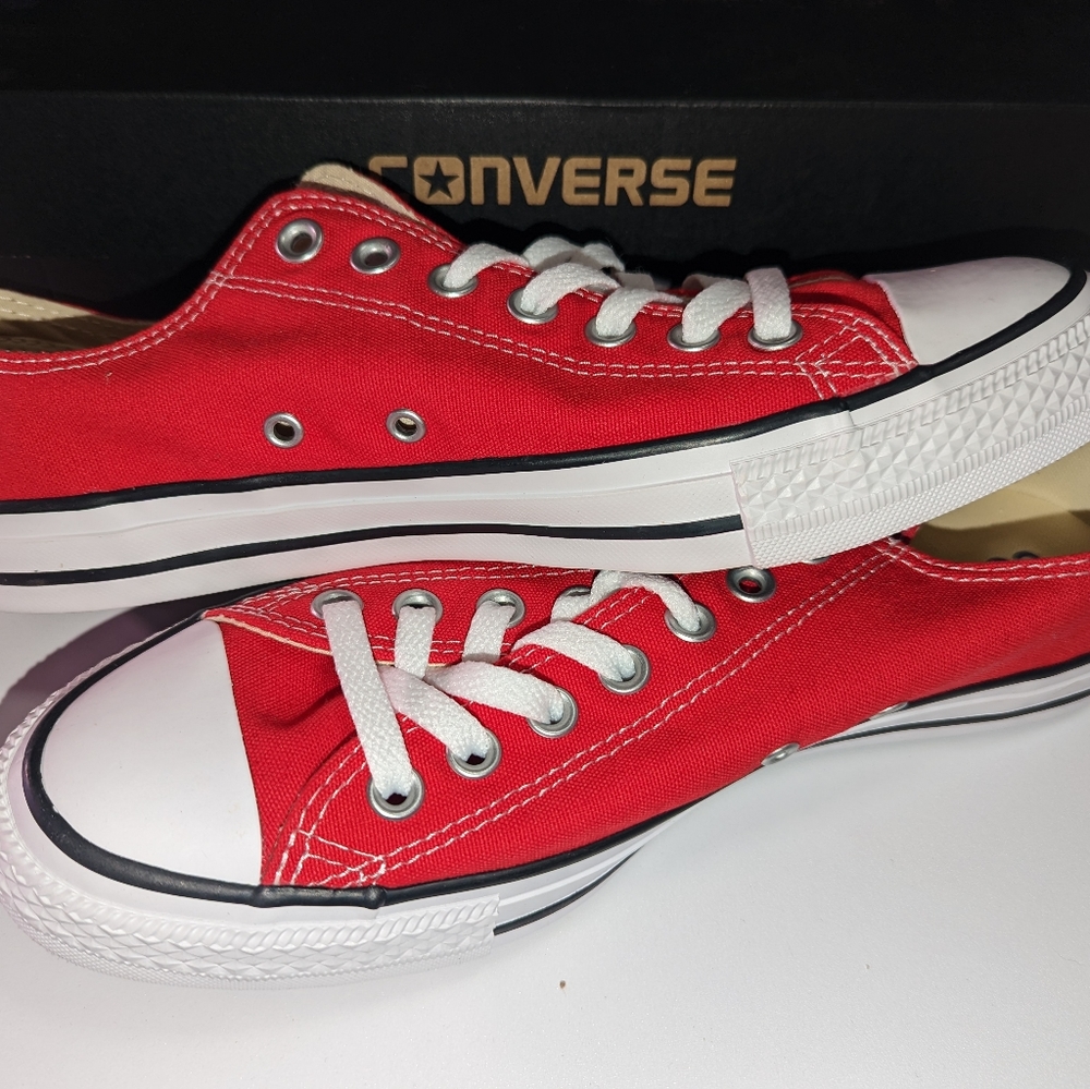 NIB Red Converse All Star 10.5 women 8.5 men